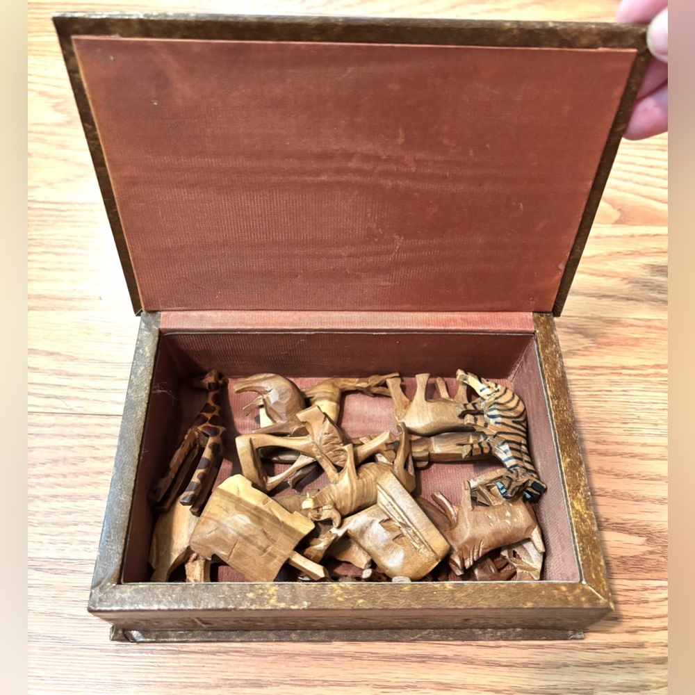 15 Hand-Carved Wooden African Safari Animals Vintage Minis with Box
